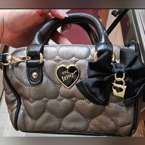 Quilted Hearts Gray purse see all pics